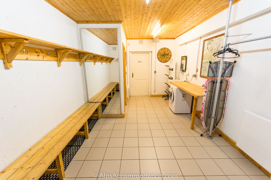 Chalet Falcon Samoëns - Excellent equipment and clothing storage plus washing machine